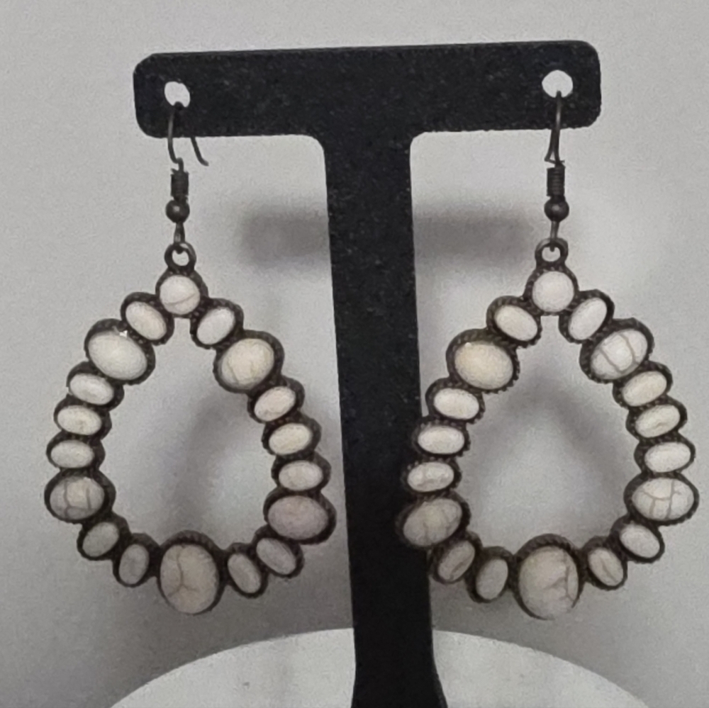 Oval White Stone Boho Teardrop Earrings Like NEW